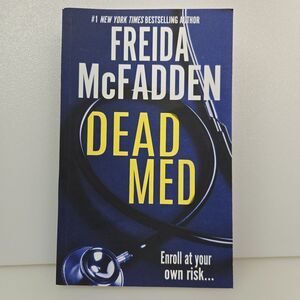 Dead Med by Freida McFadden Trade Book Paperback Suspense Best Selling Author